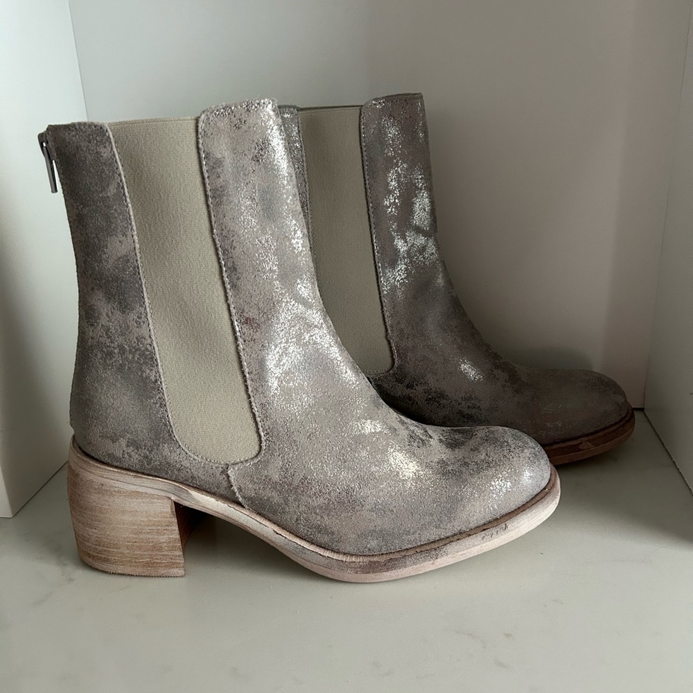 Free People Essential Chelsea Boot - Picture 2 of 8